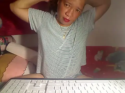 wethornypussy4u online show from 1, 2, 2026