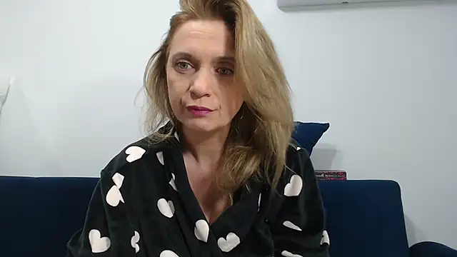 Snapshot of MysticCreature chatting on 23, 2, 2026 MysticCreature online show from 23, 2, 2026