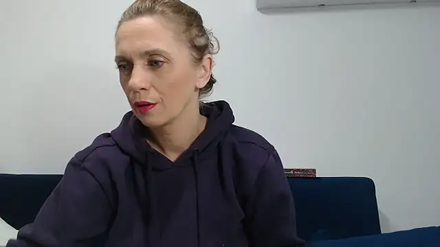 Snapshot of MysticCreature chatting on 8, 2, 2026 MysticCreature online show from 8, 2, 2026