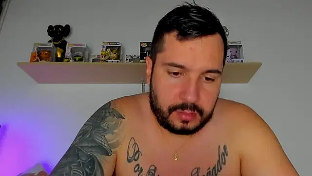 camilo restrepo21 online show from 15, 2, 2026