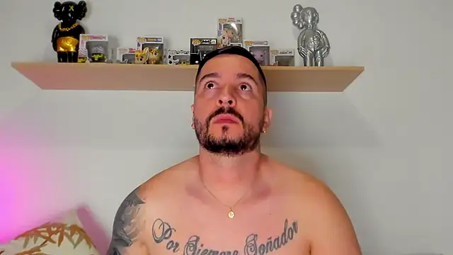 Snapshot of camilo_restrepo21 chatting on 15, 11, 2025 camilo restrepo21 online show from 15, 11, 2025