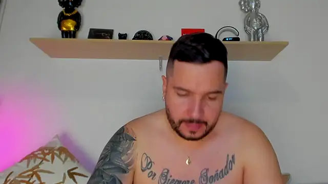 Snapshot of camilo_restrepo21 chatting on 11, 10, 2025 camilo restrepo21 online show from 11, 10, 2025