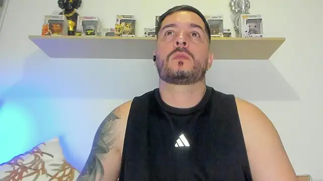 camilo restrepo21 online show from 10, 4, 2026