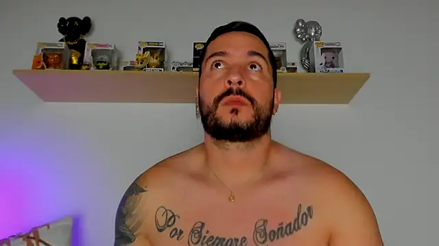 camilo restrepo21 online show from 11, 2, 2026