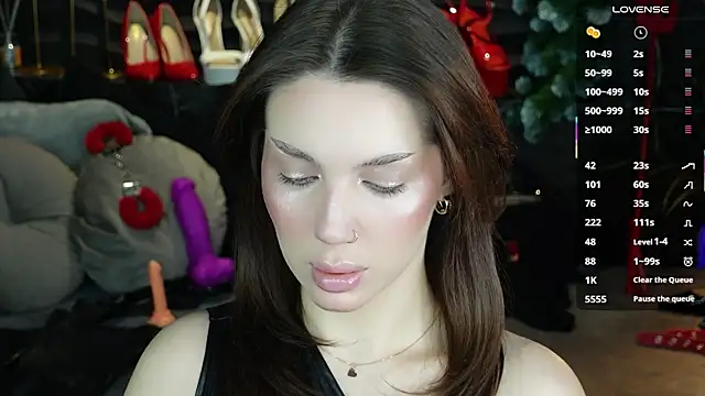 MistressDarsy online show from 8, 1, 2026