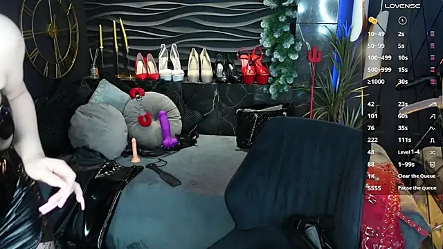 MistressDarsy online show from 13, 1, 2026