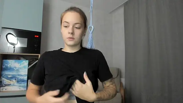 Snapshot of why_again_me chatting on 16, 10, 2025 why again me online show from 16, 10, 2025