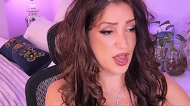 Wonderful Woman online show from 10, 5, 2026