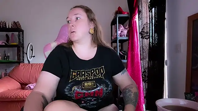 kisicaxx online show from 29, 10, 2025