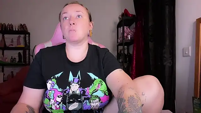 kisicaxx online show from 6, 11, 2025