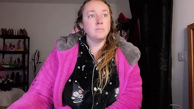 kisicaxx online show from 14, 1, 2026