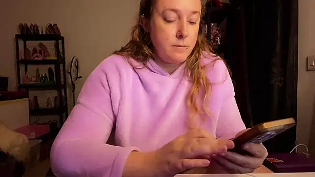 kisicaxx online show from 23, 11, 2025