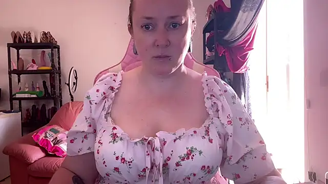 Snapshot of kisicaxx chatting on 16, 7, 2026 kisicaxx online show from 16, 7, 2026