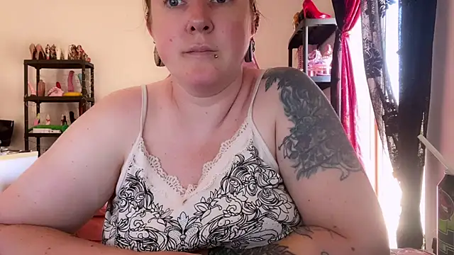 Snapshot of kisicaxx chatting on 19, 6, 2026 kisicaxx online show from 19, 6, 2026