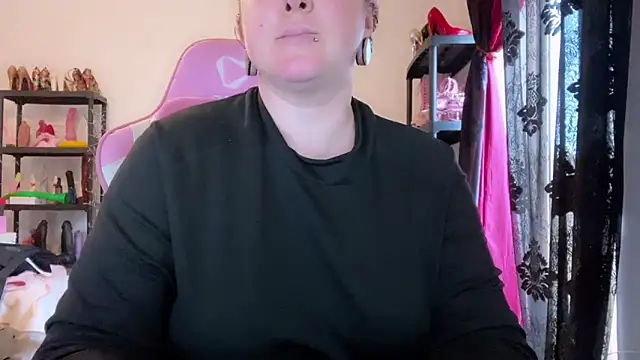 kisicaxx online show from 8, 2, 2026