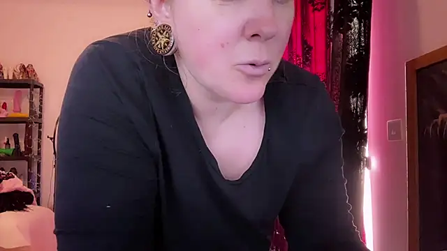 kisicaxx online show from 9, 1, 2026