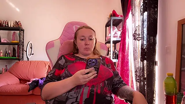 kisicaxx online show from 31, 10, 2025