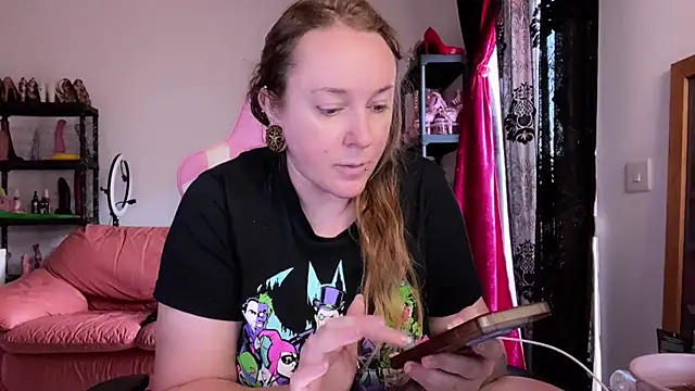 kisicaxx online show from 6, 11, 2025