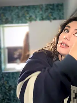 lovely beast online show from 8, 11, 2025