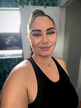 lovely beast online show from 4, 12, 2025