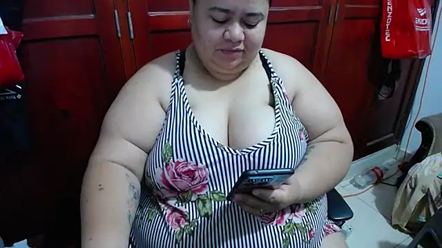 Snapshot of hotlesby4uxxx chatting on 22, 5, 2026 hotlesby4uxxx online show from 22, 5, 2026