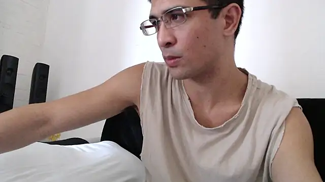 Snapshot of SebastianReiss chatting on 6, 3, 2025 SebastianReiss online show from 6, 3, 2025