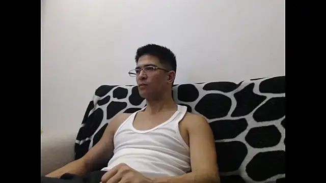 Snapshot of SebastianReiss chatting on 29, 9, 2025 SebastianReiss online show from 29, 9, 2025