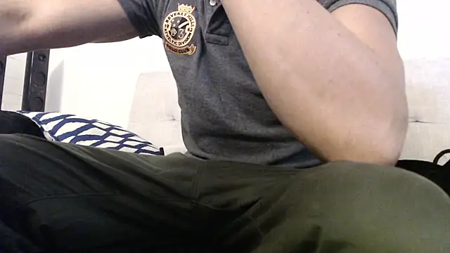 Snapshot of SebastianReiss chatting on 10, 2, 2025 SebastianReiss online show from 10, 2, 2025