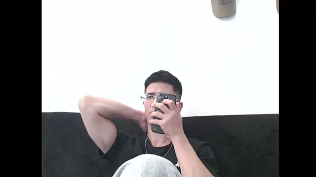 Snapshot of SebastianReiss chatting on 12, 3, 2025 SebastianReiss online show from 12, 3, 2025