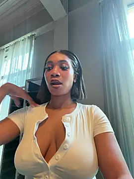 Snapshot of __Nessa__ chatting on 9, 5, 2026 Nessa online show from 9, 5, 2026