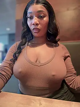 Snapshot of __Nessa__ chatting on 7, 2, 2025 Nessa online show from 7, 2, 2025