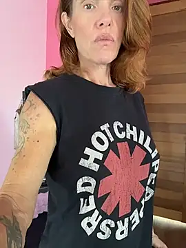 Snapshot of mommyselenafit_ chatting on 9, 7, 2026 mommyselenafit online show from 9, 7, 2026