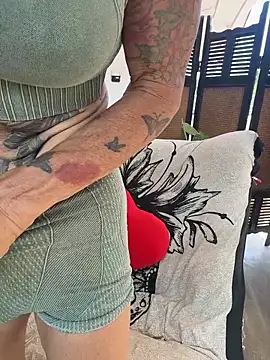 mommyselenafit  online show from 25, 3, 2026