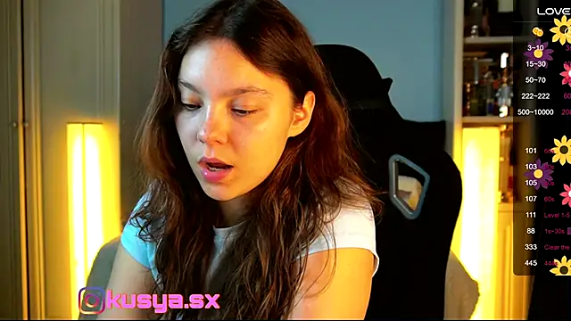 Snapshot of KusyaSex chatting on 8, 10, 2025 KusyaSex online show from 8, 10, 2025