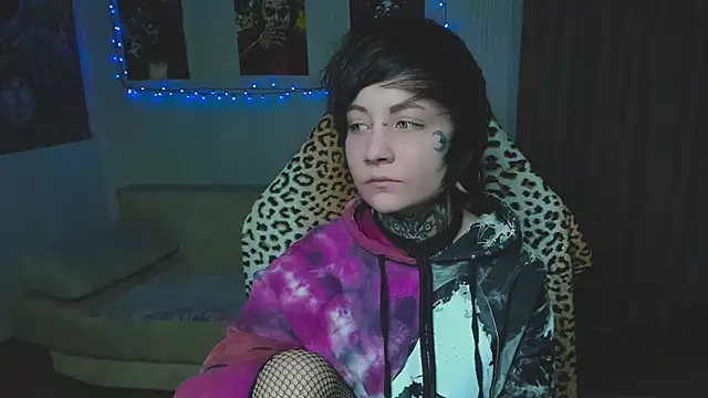 acid trip1l online show from 30, 10, 2025