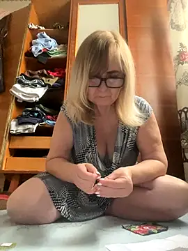 Snapshot of Irina2909@xh chatting on 19, 10, 2025 Irina2909xh online show from 19, 10, 2025