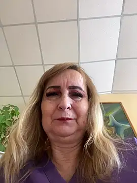 Irina2909xh online show from 12, 1, 2026