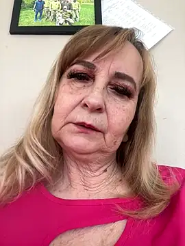 Irina2909xh online show from 11, 3, 2026