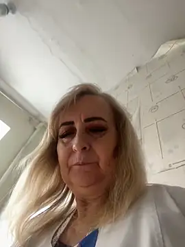 Snapshot of Irina2909@xh chatting on 13, 10, 2025 Irina2909xh online show from 13, 10, 2025