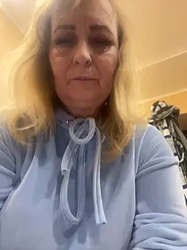 Snapshot of Irina2909@xh chatting on 18, 11, 2025 Irina2909xh online show from 18, 11, 2025