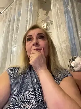 Snapshot of Irina2909@xh chatting on 21, 11, 2025 Irina2909xh online show from 21, 11, 2025