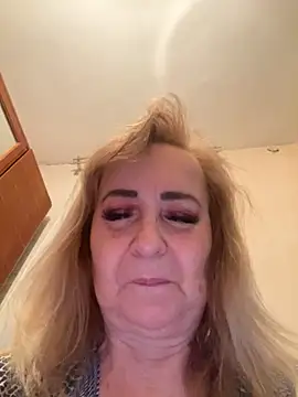 Snapshot of Irina2909@xh chatting on 2, 11, 2025 Irina2909xh online show from 2, 11, 2025