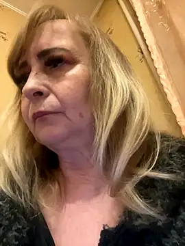 Snapshot of Irina2909@xh chatting on 4, 11, 2025 Irina2909xh online show from 4, 11, 2025