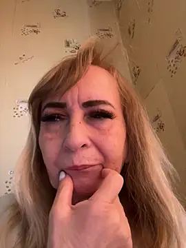 Snapshot of Irina2909@xh chatting on 11, 10, 2025 Irina2909xh online show from 11, 10, 2025