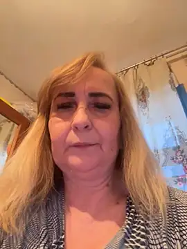 Irina2909xh online show from 5, 12, 2025