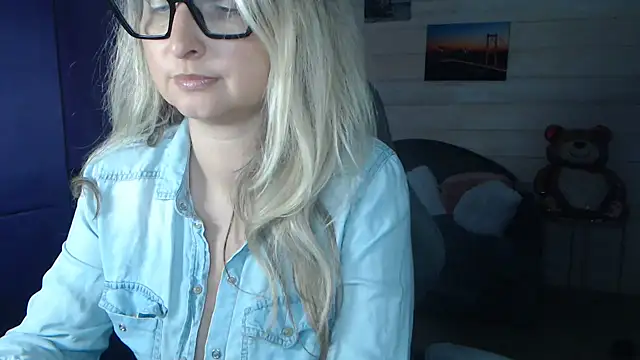 RubiLakros online show from 13, 4, 2026