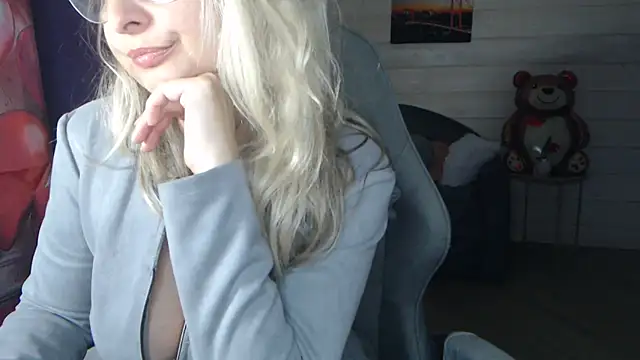 RubiLakros online show from 12, 3, 2026