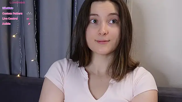 Snapshot of BeckyMartens chatting on 23, 9, 2025 BeckyMartens online show from 23, 9, 2025