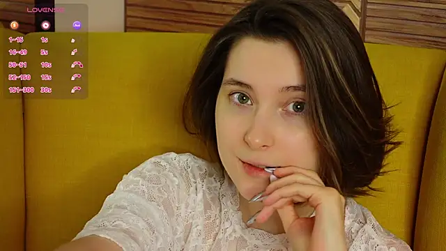 Snapshot of BeckyMartens chatting on 14, 3, 2025 BeckyMartens online show from 14, 3, 2025