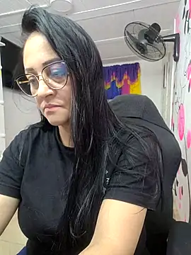 Ameliarizo online show from 18, 4, 2026